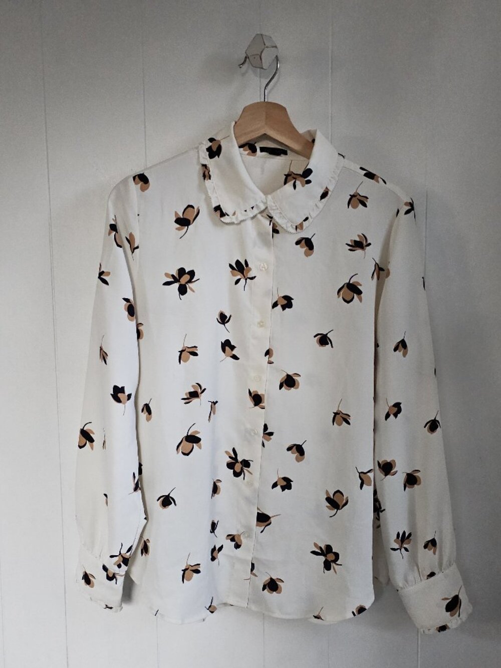 ANN TAYLOR Floral Button-Down Blouse